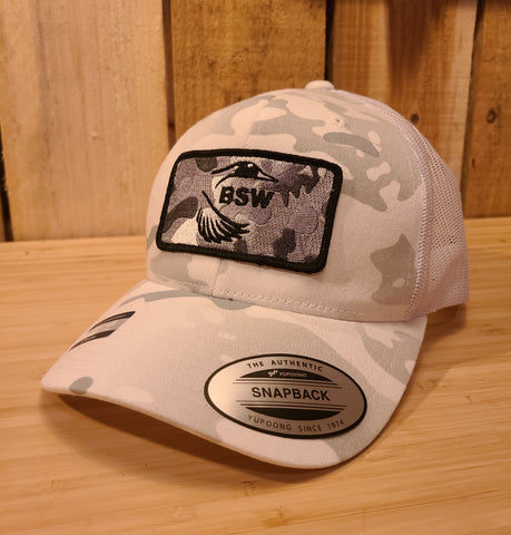 Casquette multicam blanche à écusson BSW